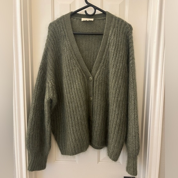 Sezane Achille Jumper Knitwear in Khaki - Picture 4 of 6
